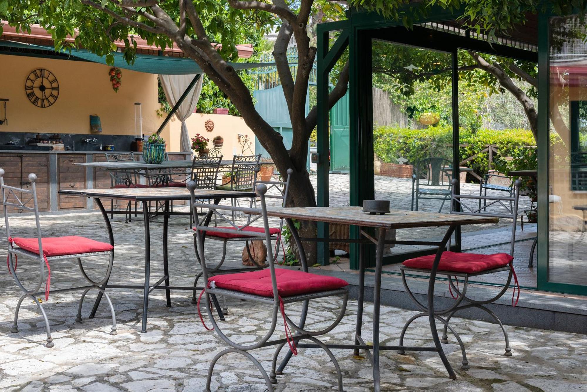 Couette-café La Nave Naples